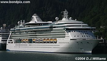 Cruise ship Diamond Princess in Alaska