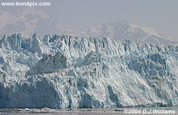 Hubbard Glacier in Yakutat bay, Alaska