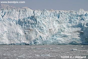 Hubbard Glacier in Yakutat bay, Alaska