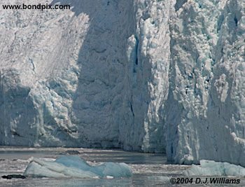 Hubbard Glacier in Yakutat bay, Alaska