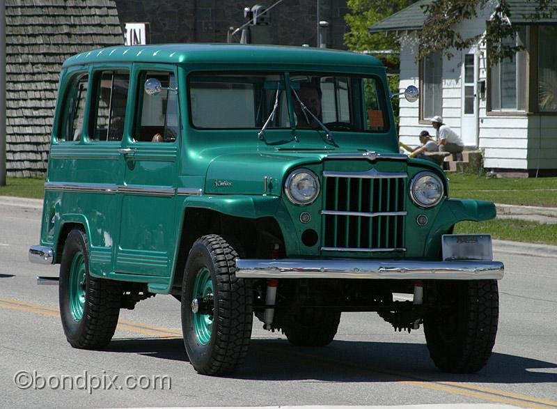 Deer-Lodge-Parade_14723.jpg - Classic vehicles, vintage and muscle cars and tractors drive along Main Street during the Territorial Days Parade in Deer Lodge Montana, June 14th 2008