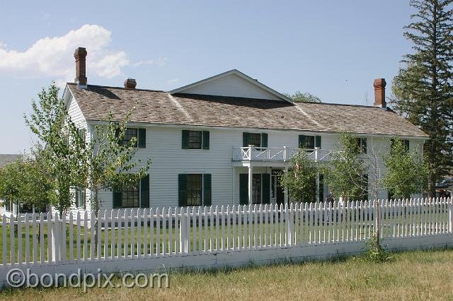 0951.jpg - Grant-Kohrs ranch house with its white picket fence